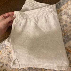 Aritzia TNA Cozy Fleece sweat shorts 2”